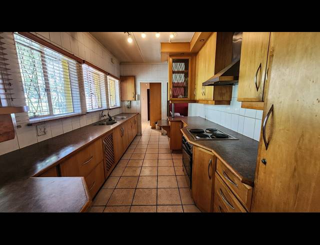 3 BEDROOM HOUSE FOR SALE IN VANDERBIJLPARK SW 1